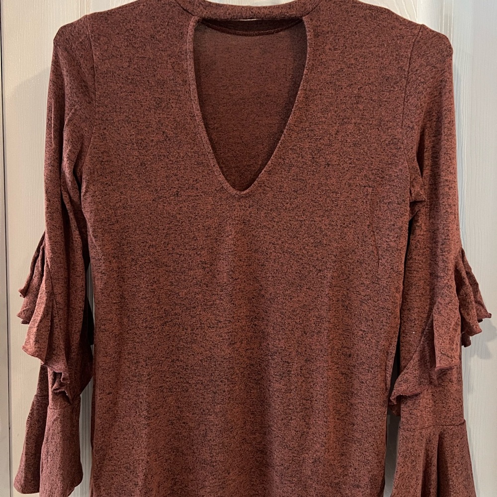 Chic Ruffled Sleeve Blouse in Brick Red